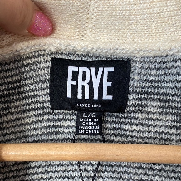 FRYE Cream Geometric Cardigan NWT! - Picture 3 of 8